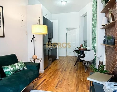 217 East 10th Street - Photo Thumbnail 4