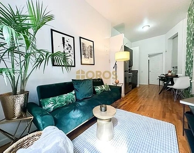 217 East 10th Street - Photo Thumbnail 2