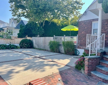 89 Lynbrook - Photo Thumbnail 1