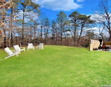 18 Old Riverhead Road - Photo Thumbnail 10