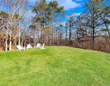 18 Old Riverhead Road - Photo Thumbnail 11