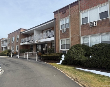 601 Chestnut Street - Photo Thumbnail 2