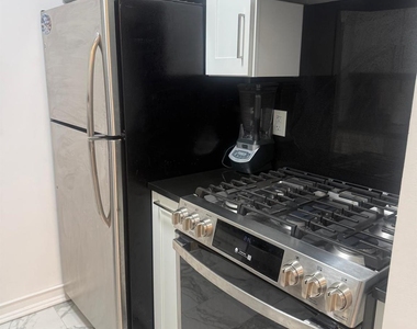 601 Chestnut Street - Photo Thumbnail 11