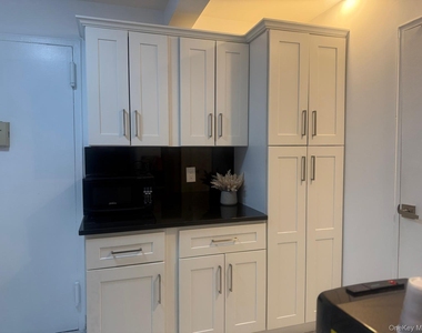 601 Chestnut Street - Photo Thumbnail 14