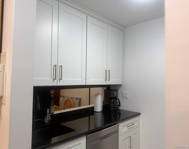 601 Chestnut Street - Photo Thumbnail 13