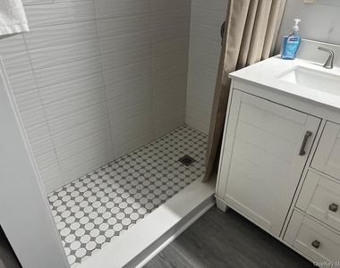 601 Chestnut Street - Photo Thumbnail 25