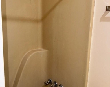 100 Hillside Drive - Photo Thumbnail 12