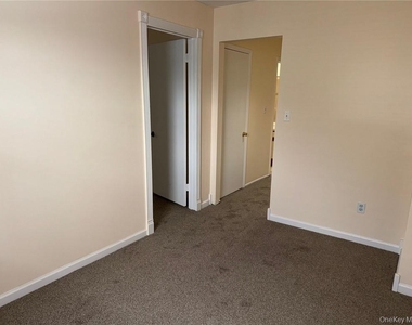 100 Hillside Drive - Photo Thumbnail 16