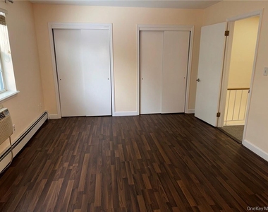 100 Hillside Drive - Photo Thumbnail 5