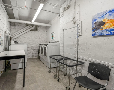 412 Munro Avenue - Photo Thumbnail 14