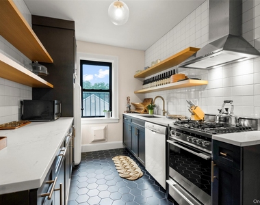 412 Munro Avenue - Photo Thumbnail 10