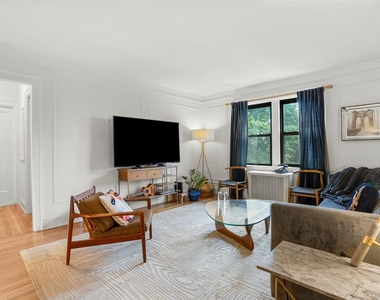 412 Munro Avenue - Photo Thumbnail 5