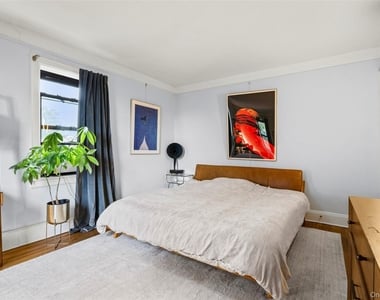 412 Munro Avenue - Photo Thumbnail 12
