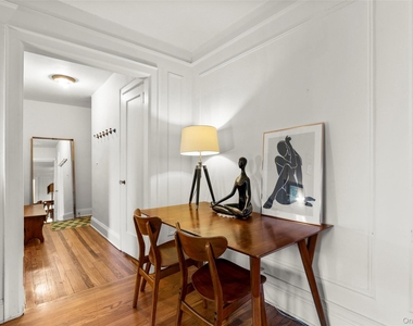 412 Munro Avenue - Photo Thumbnail 7