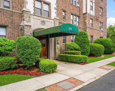 412 Munro Avenue - Photo Thumbnail 1