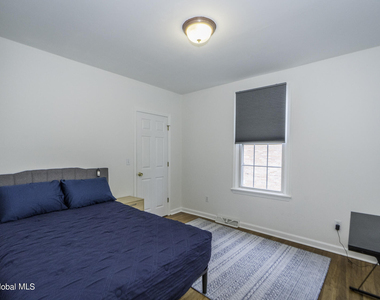 41 Walton Street - Photo Thumbnail 17