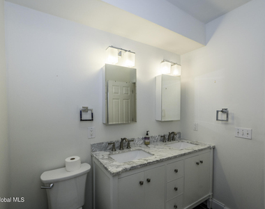 41 Walton Street - Photo Thumbnail 13