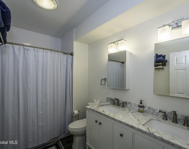 41 Walton Street - Photo Thumbnail 14