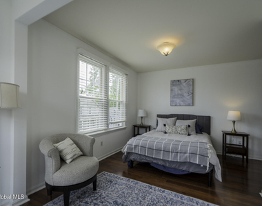 39 Walton Street - Photo Thumbnail 13