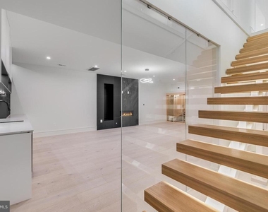 8757 A Brook Road - Photo Thumbnail 32