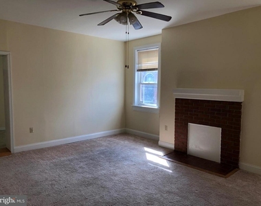104 Loudoun Street S - Photo Thumbnail 5