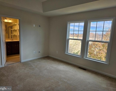 178 Solara Drive - Photo Thumbnail 16