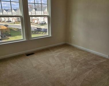 178 Solara Drive - Photo Thumbnail 10