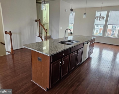 178 Solara Drive - Photo Thumbnail 9