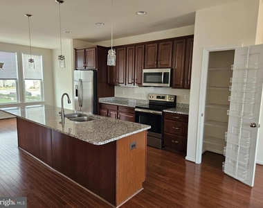178 Solara Drive - Photo Thumbnail 8