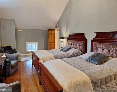 2254 Winchester - Photo Thumbnail 29