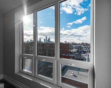 526 Brown Street - Photo Thumbnail 13