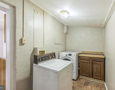 1528 S 29th Street - Photo Thumbnail 16