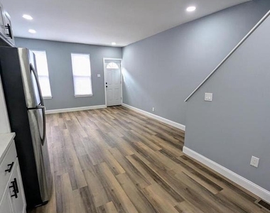 1539 S Stillman Street - Photo Thumbnail 5