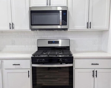 1539 S Stillman Street - Photo Thumbnail 11
