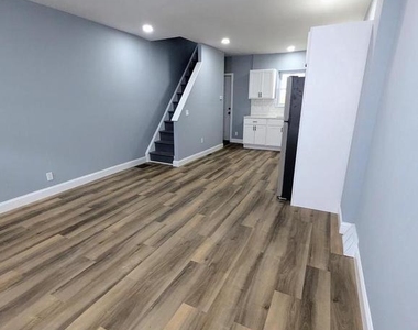 1539 S Stillman Street - Photo Thumbnail 4