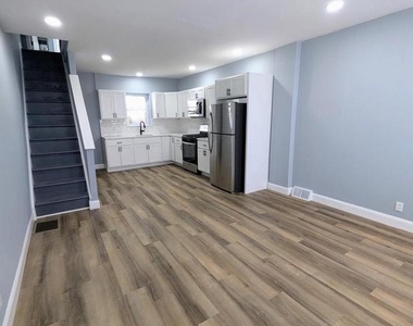 1539 S Stillman Street - Photo Thumbnail 3