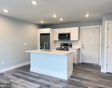 2809 S Warnock Street - Photo Thumbnail 4