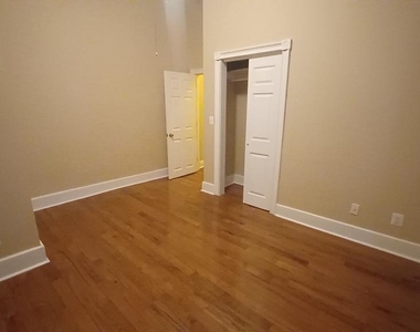 1435 N Franklin Street - Photo Thumbnail 4