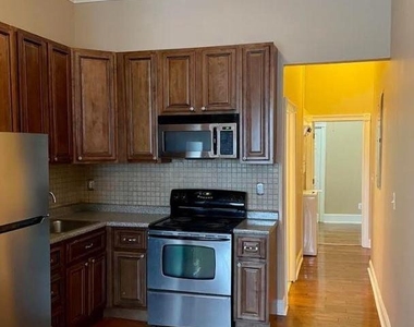 1435 N Franklin Street - Photo Thumbnail 2