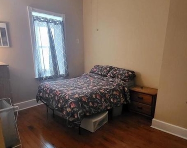 1435 N Franklin Street - Photo Thumbnail 7