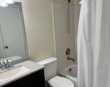 204 Livingston Court - Photo Thumbnail 11
