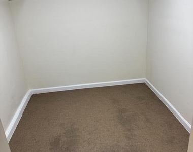 204 Livingston Court - Photo Thumbnail 18