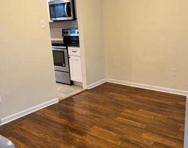 204 Livingston Court - Photo Thumbnail 3