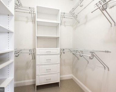 8319 Quarry Manor Terrace - Photo Thumbnail 43