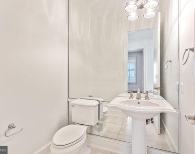 8319 Quarry Manor Terrace - Photo Thumbnail 11