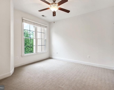 8319 Quarry Manor Terrace - Photo Thumbnail 49