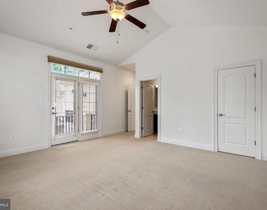 8319 Quarry Manor Terrace - Photo Thumbnail 54