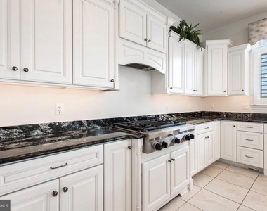 8319 Quarry Manor Terrace - Photo Thumbnail 26
