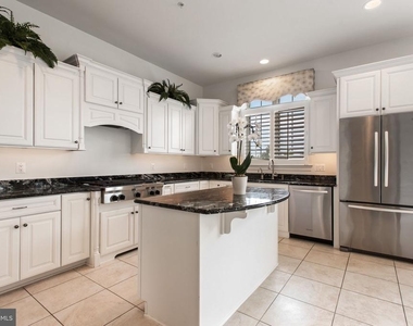 8319 Quarry Manor Terrace - Photo Thumbnail 29