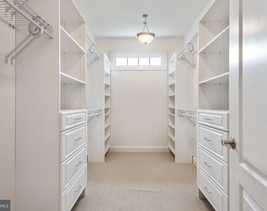 8319 Quarry Manor Terrace - Photo Thumbnail 44